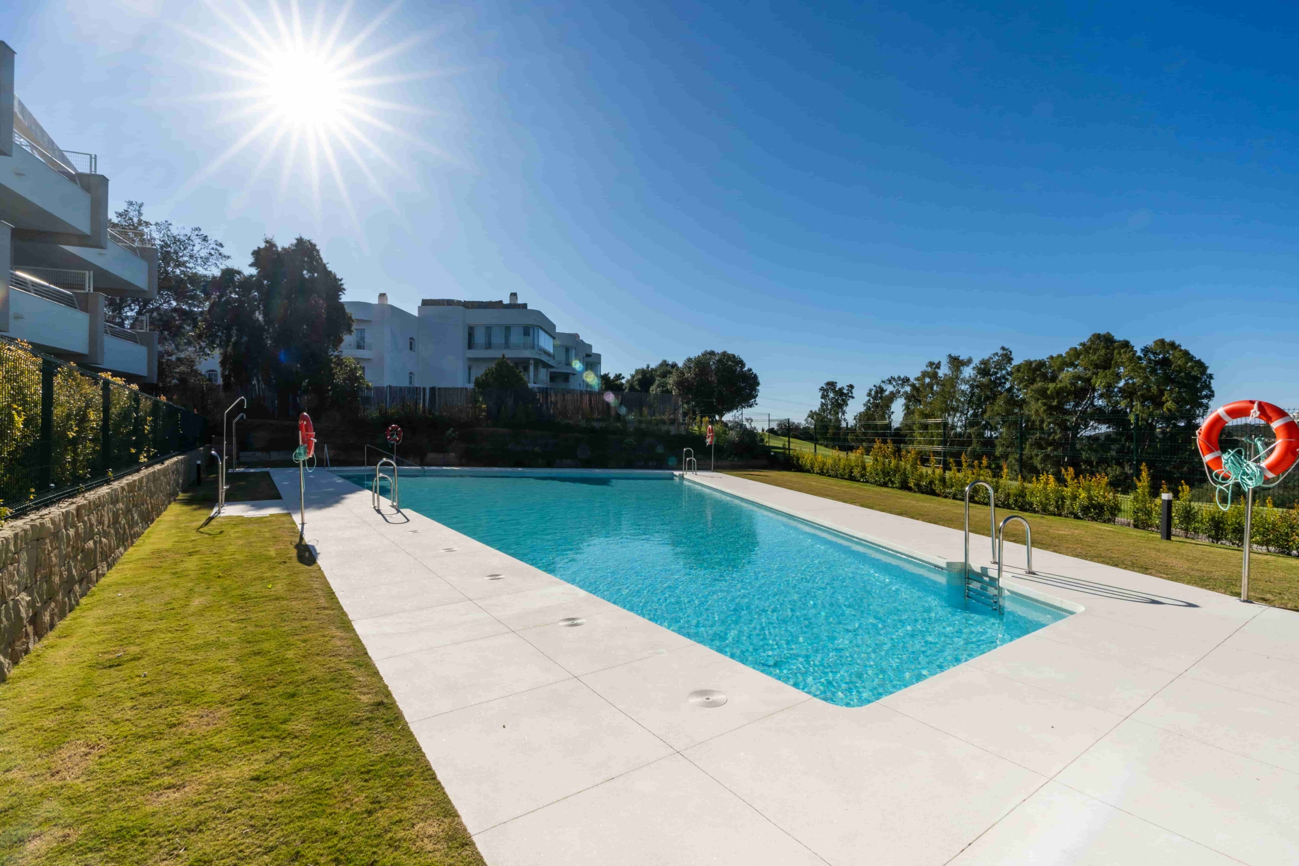 A5-Sunny Golf apartments-Estepona-pool- Abril 2025