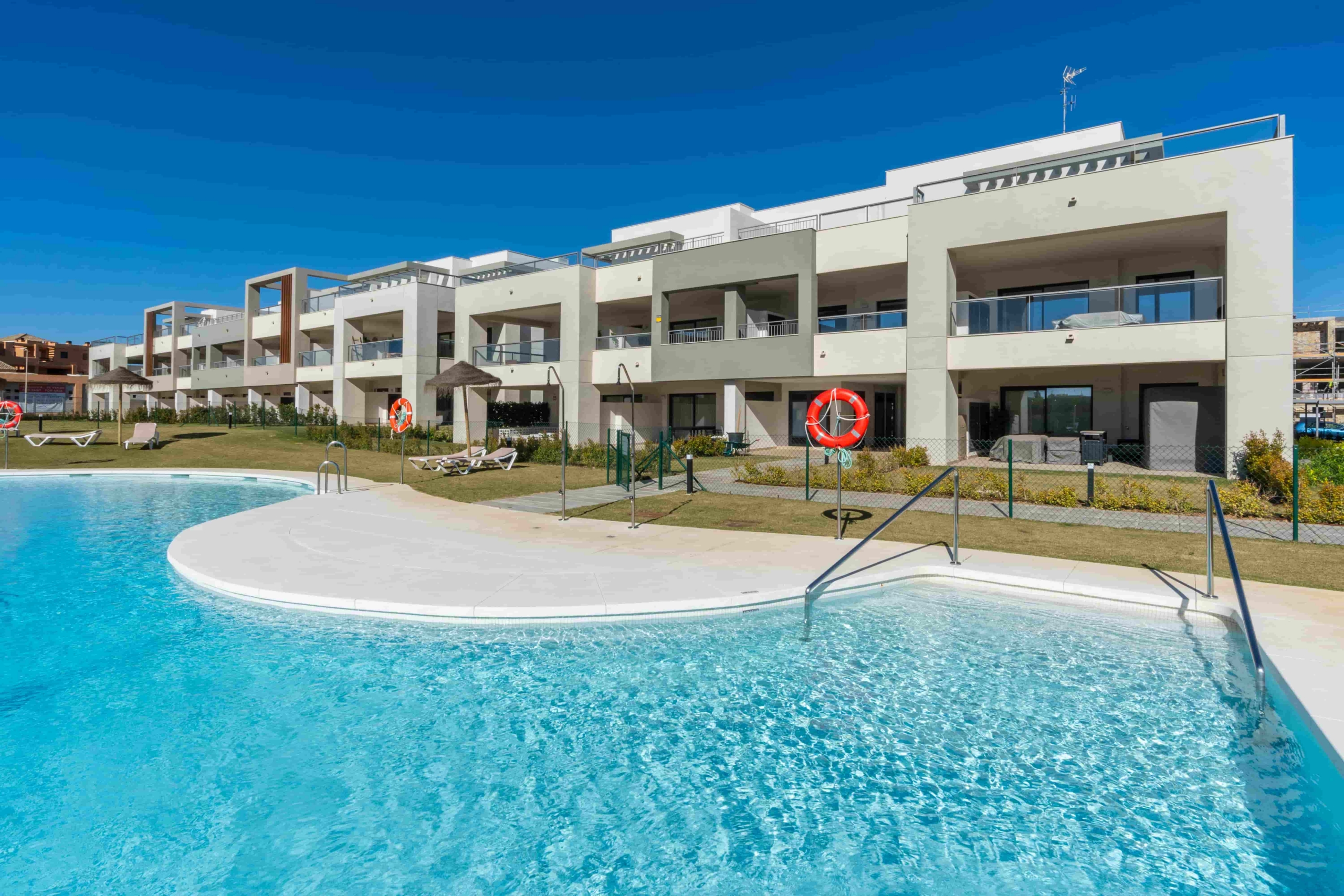 A7.1_Solemar_apartments_Casares_Swimming pool_Abril 25