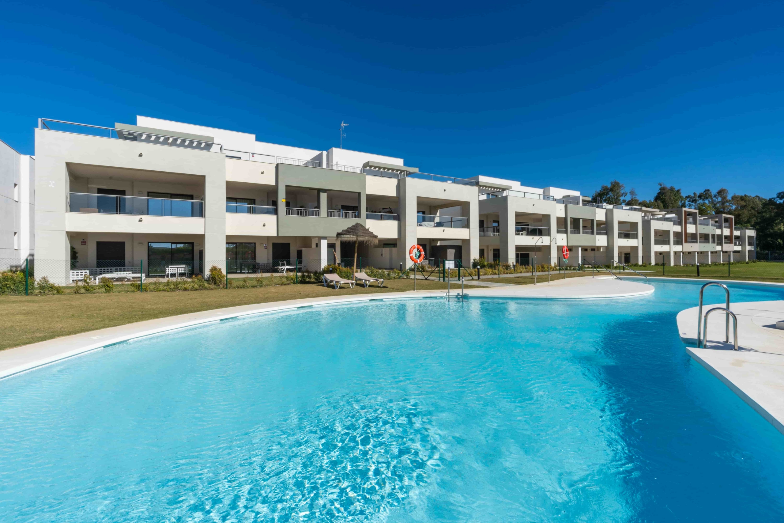 A7.2_Solemar_apartments_Casares_Swimming pool_Abril 25