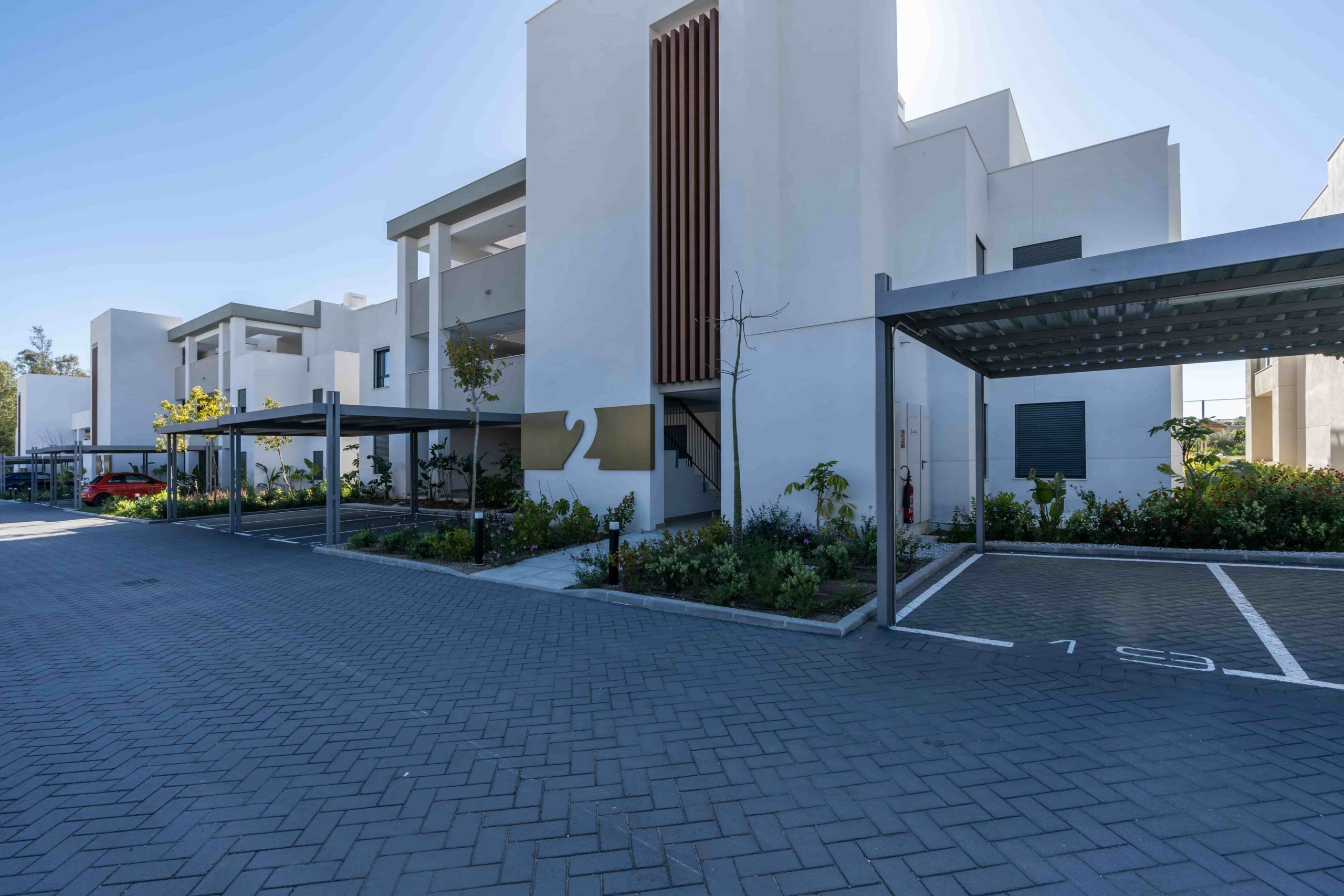 A9-Solemar-apartments-Casares-parking_Abril 25