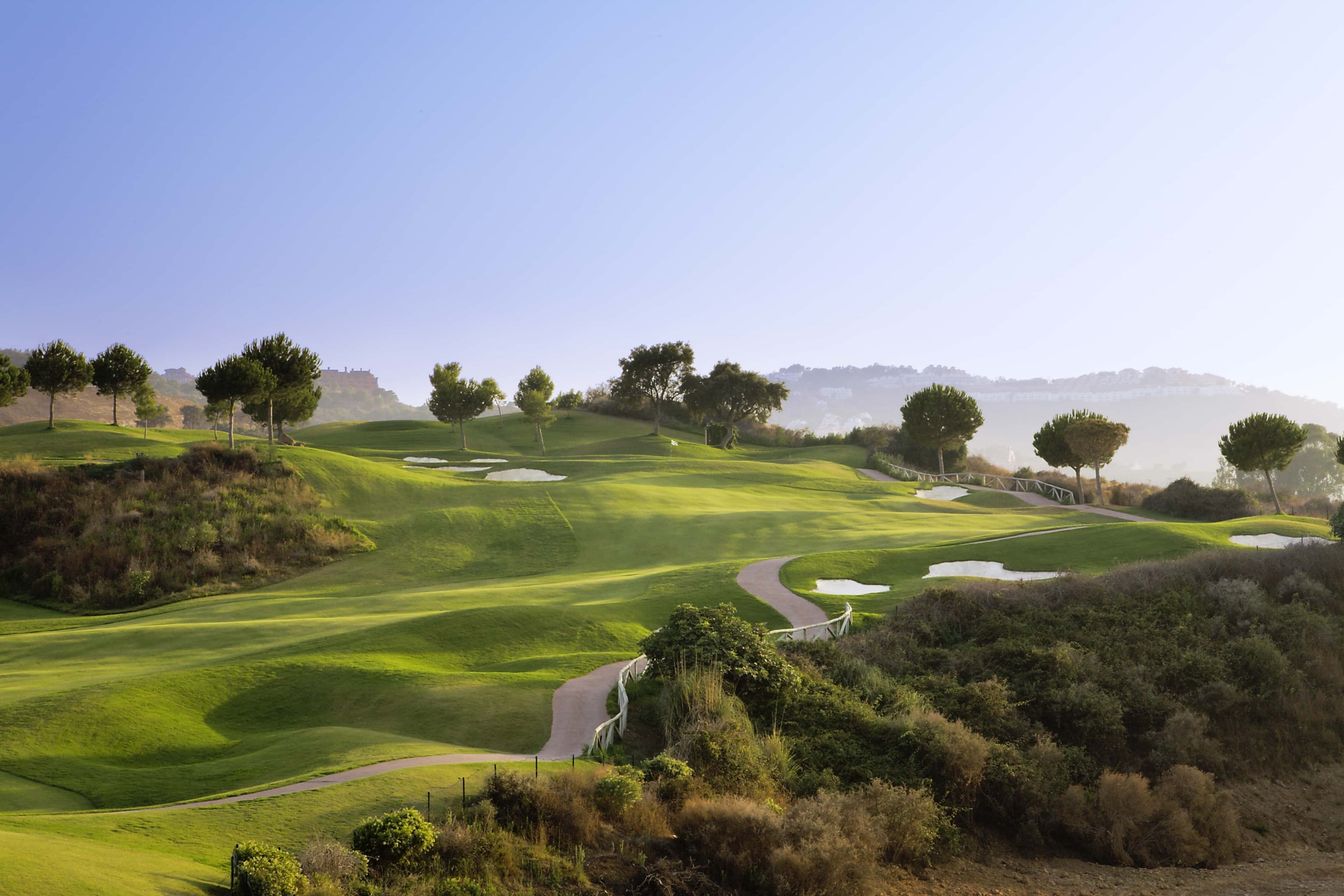 C4_The Meadows-townhouses-La Cala – America golf course – Hole 6