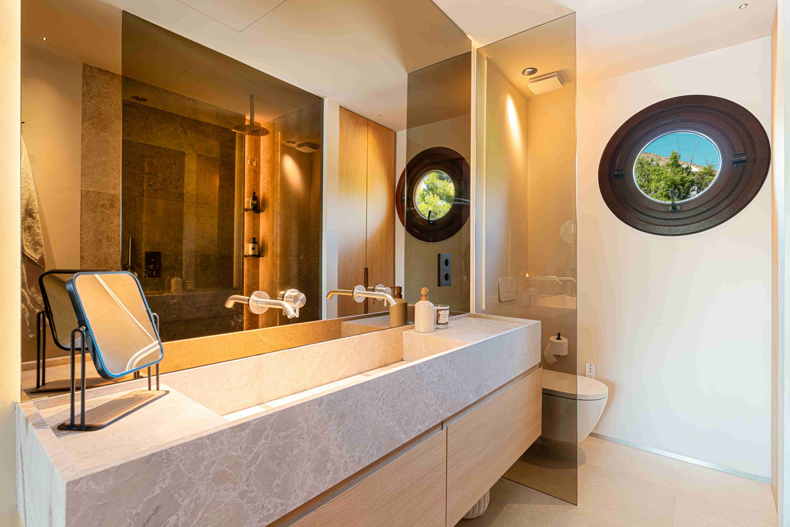 PenthouseEstelle_18)